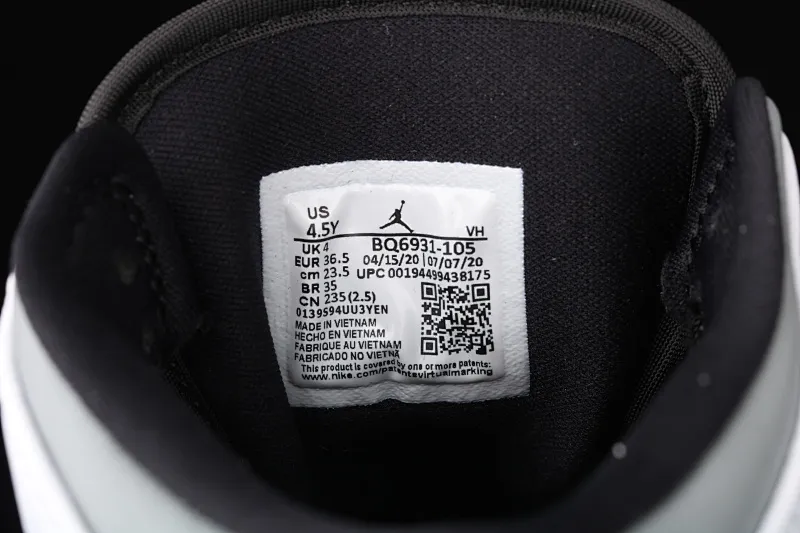 All categories Air Jordan Jordan series basketball shoes Air Jordan 1 Mid G version pure original Air Jordan 1 Mid GS AJ1 Joe 1 black and white purple Chinese basketball shoes BQ6931-105